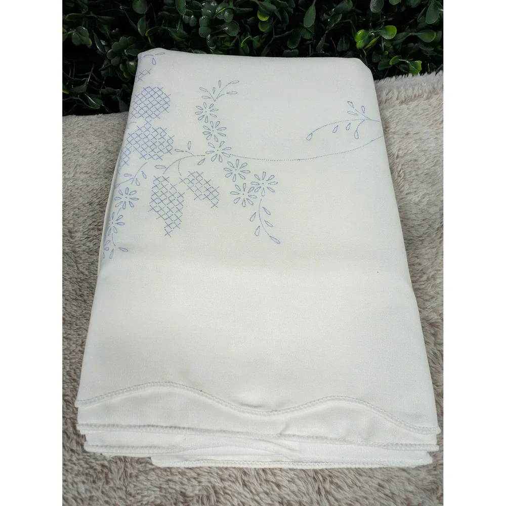 Vtg‎ Wild Rose Tobin? Floral DIY Embroidery Pillowcase Set Scalloped Edge White